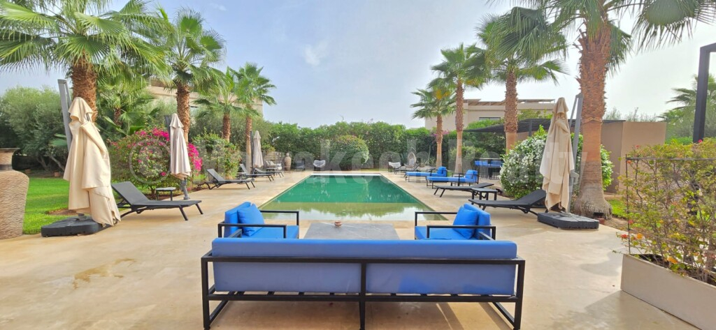 Villa contemporaine de 440 m2 avec belles prestations