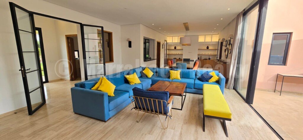 Villa contemporaine de 440 m2 avec belles prestations