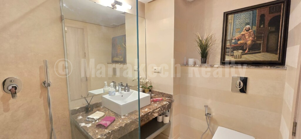 Superb 181 sqm duplex sold furnished at Hivernage
