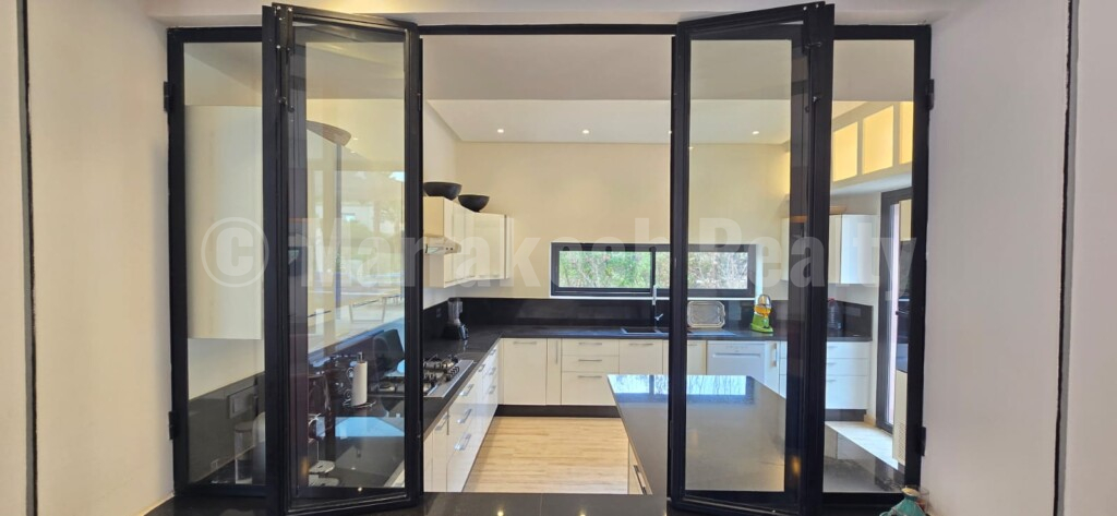 Villa contemporaine de 440 m2 avec belles prestations