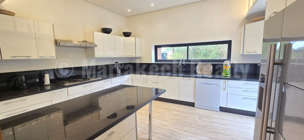 Villa contemporaine de 440 m2 avec belles prestations