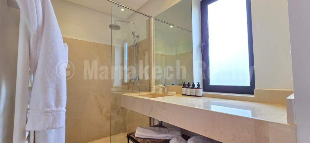 Villa contemporaine de 440 m2 avec belles prestations