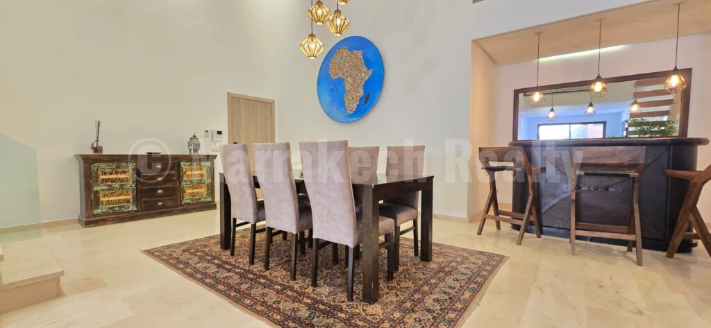 Superb 181 sqm duplex sold furnished at Hivernage