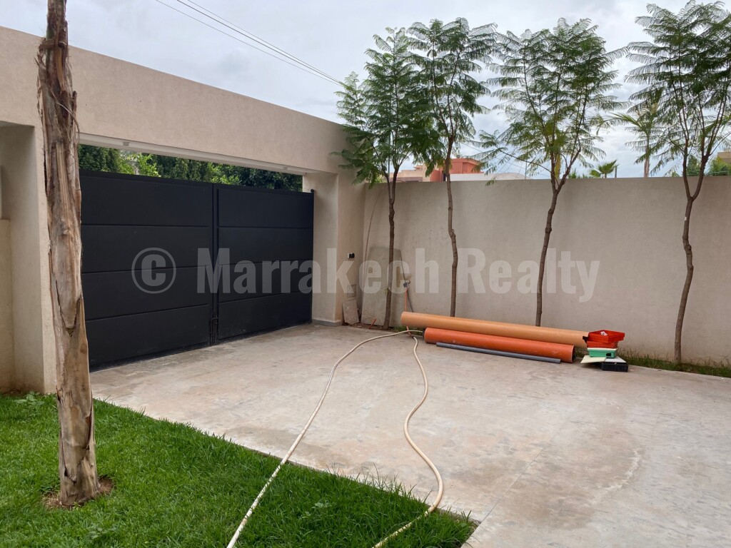 Villa neuve contemporaine avec piscine quartier Agdal