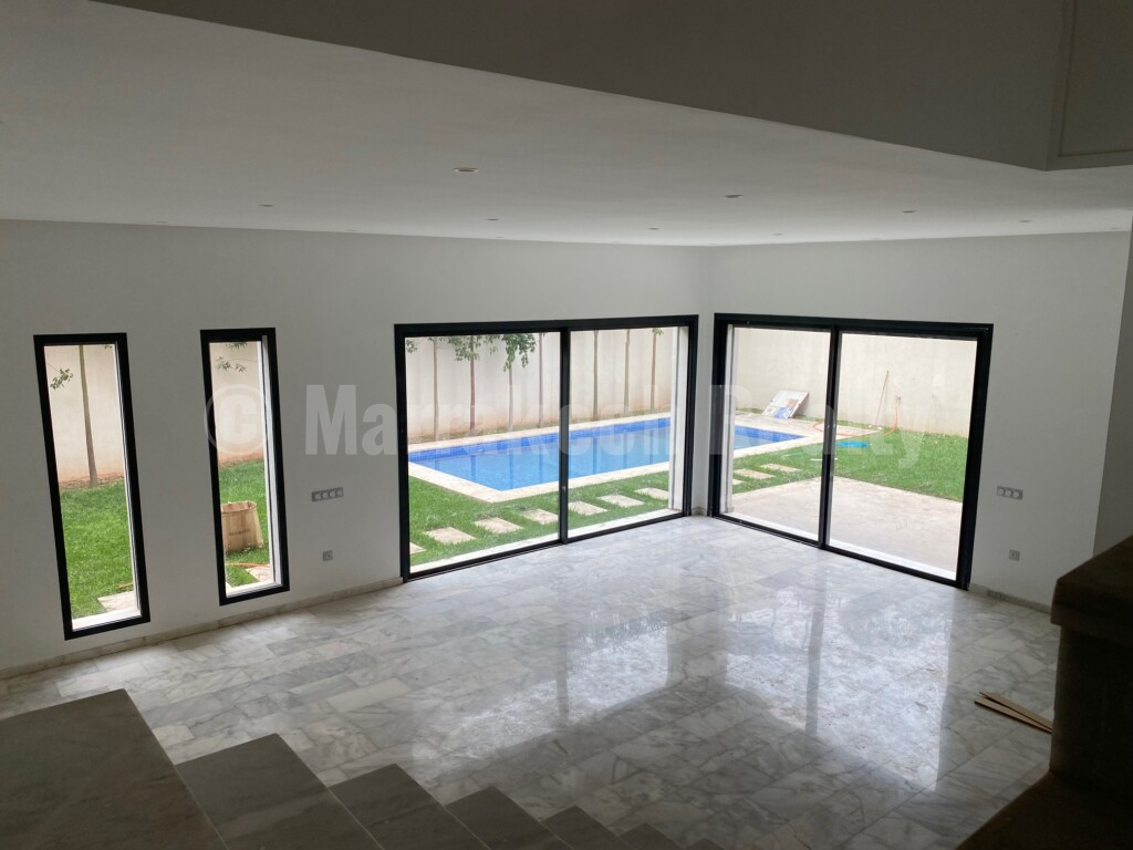Villa neuve contemporaine avec piscine quartier Agdal