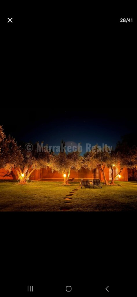 Villa La porte au lion – 3 chambres – grand jardin et grande piscine sans vis-à-vis