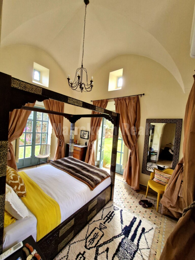 Villa La porte au lion – 3 chambres – grand jardin et grande piscine sans vis-à-vis