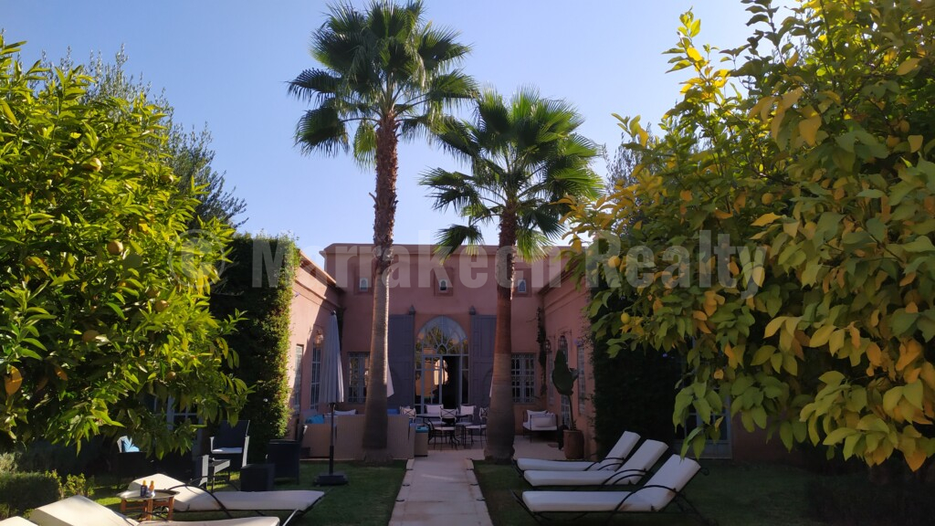 Villa Lakhdar – 4 chambres – jardin et piscine sans vis-à-vis