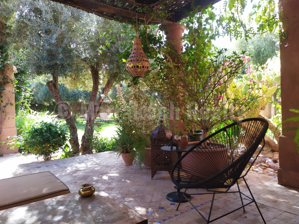 Villa La porte au lion – 3 chambres – grand jardin et grande piscine sans vis-à-vis