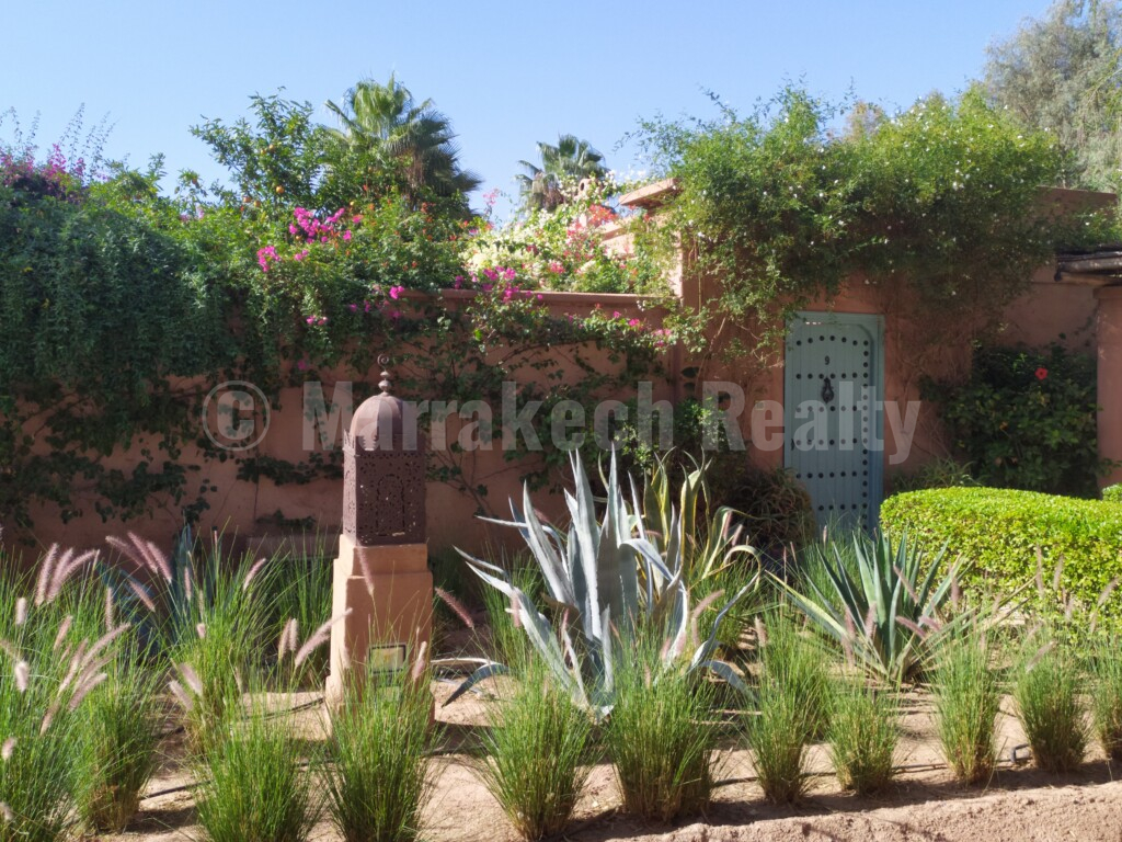 Villa La porte au lion – 3 chambres – grand jardin et grande piscine sans vis-à-vis