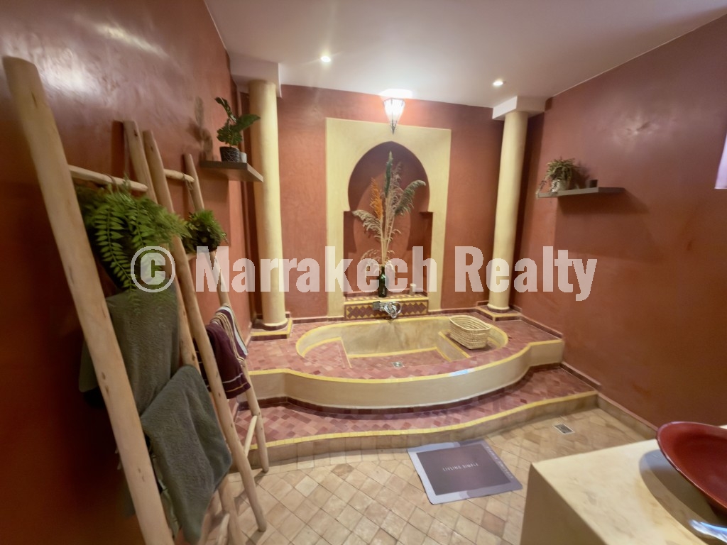 Grand Riad Maison D’hôtes de 9 Chambres dans Le Meilleur Quartier de Marrakech