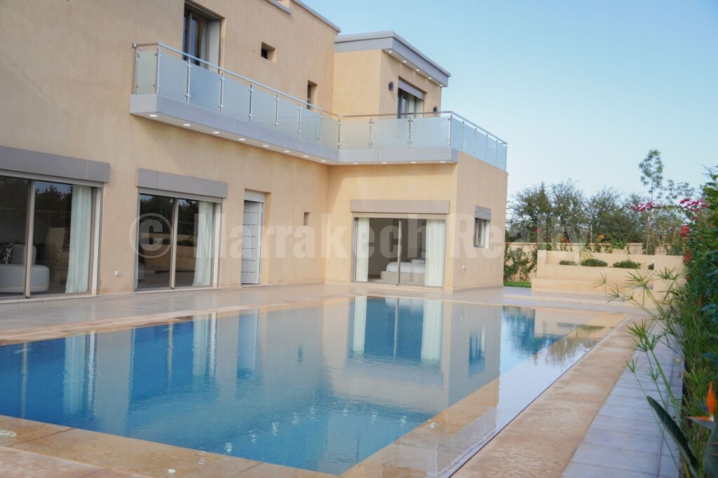 Villa contemporaine de 4 chambres sur la route d’Amizmiz