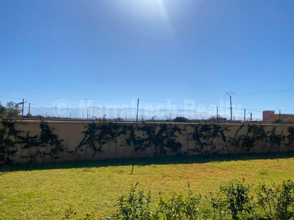 Contemporary 4 bedroom villa on the road to Amizmiz