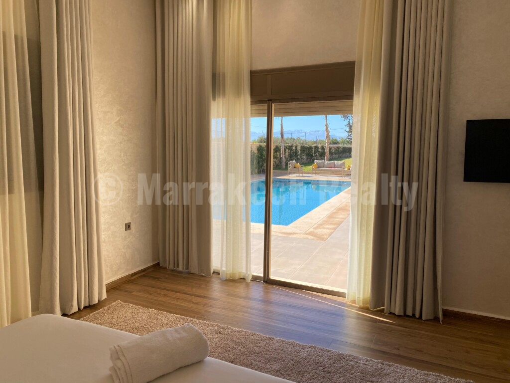 Contemporary 4 bedroom villa on the road to Amizmiz