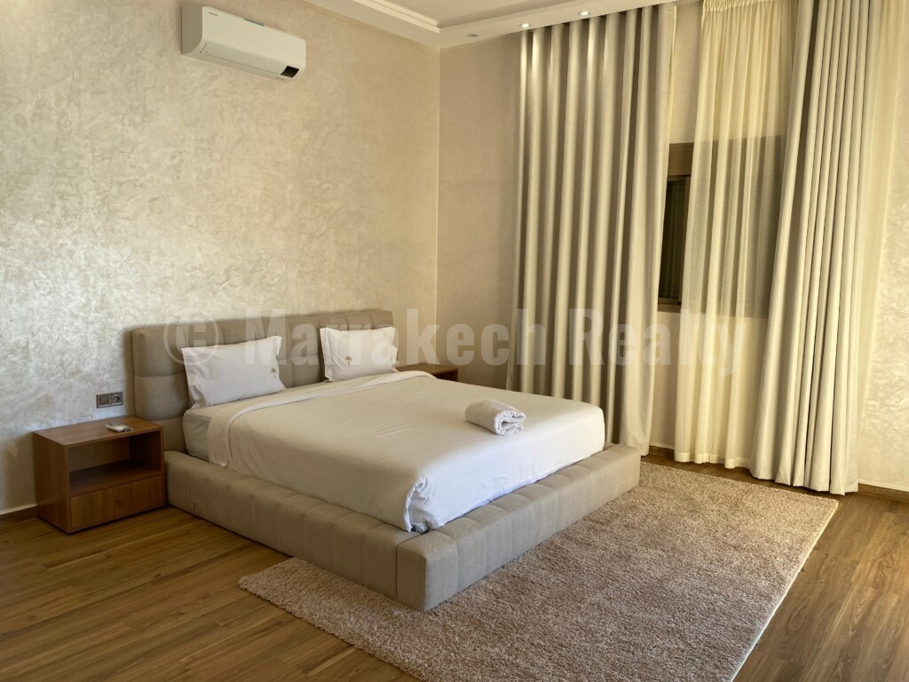 Contemporary 4 bedroom villa on the road to Amizmiz