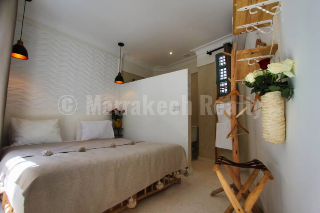 Double riad – 7 bedrooms – rooftop terrace with open view, two pools