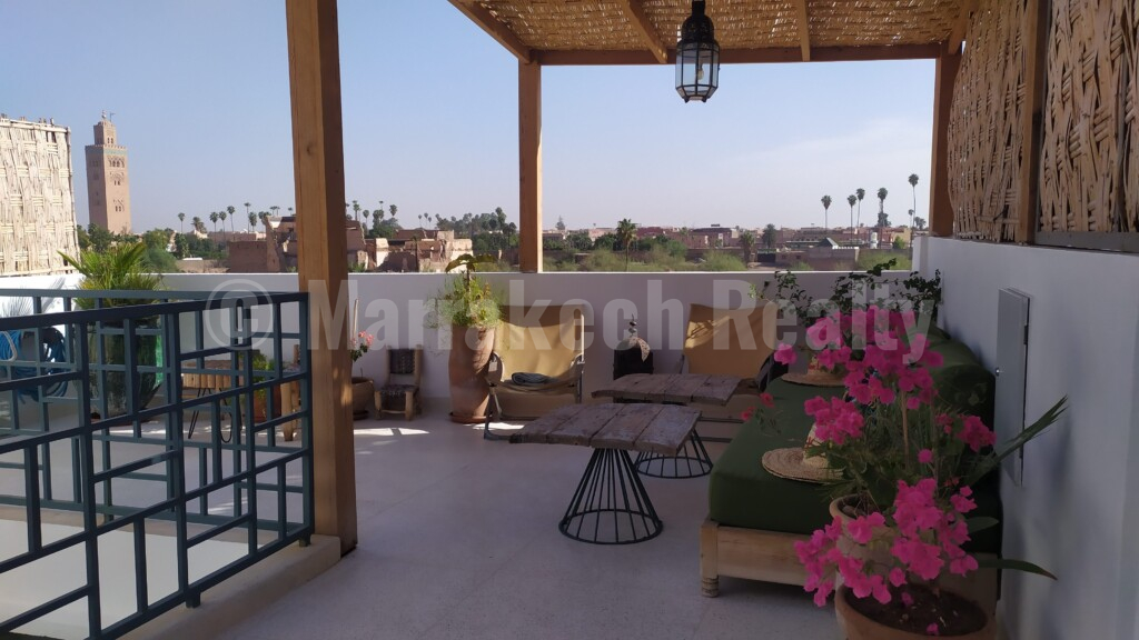 Double riad – 7 bedrooms – rooftop terrace with open view, two pools