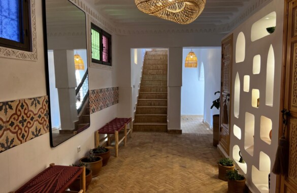 Riad titré de 5 chambres, vendu meublé, équipé, piscine chauffée