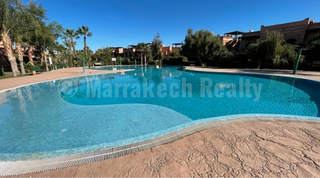 Bel appartement dans résidence sécurisée avec piscine, tout proche de Marrakech