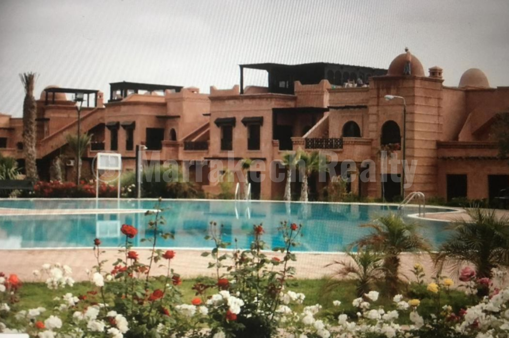 Bel appartement dans résidence sécurisée avec piscine, tout proche de Marrakech