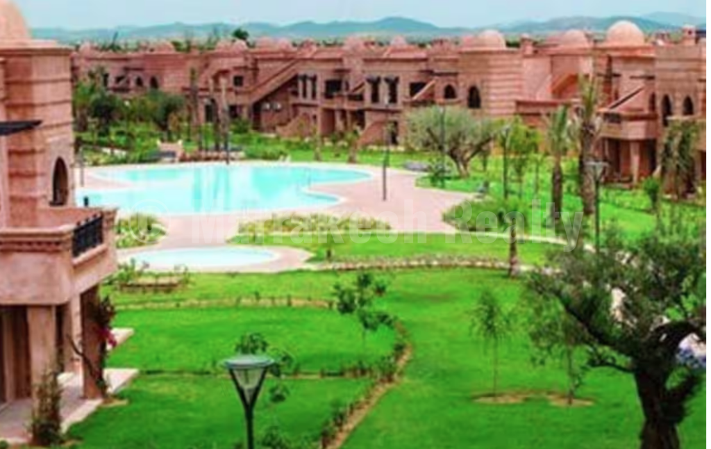Bel appartement dans résidence sécurisée avec piscine, tout proche de Marrakech