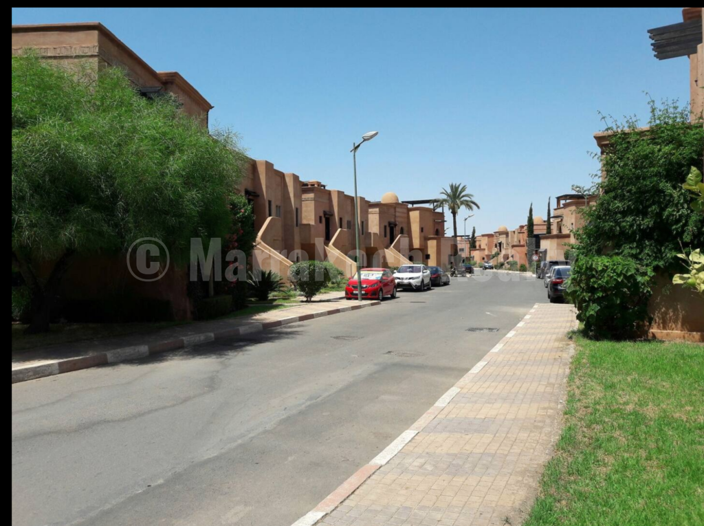 Bel appartement dans résidence sécurisée avec piscine, tout proche de Marrakech