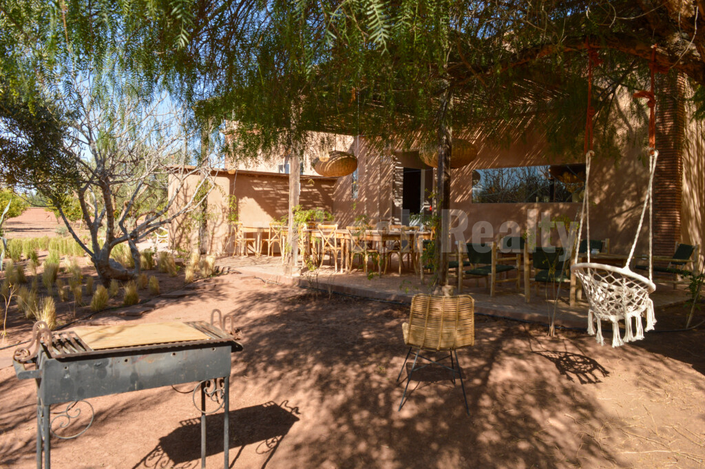 Splendide propriété de 2 hectares avec grande piscine et oliveraie