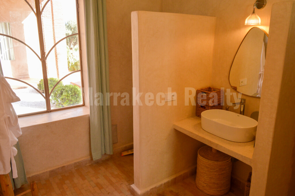 Splendide propriété de 2 hectares avec grande piscine et oliveraie