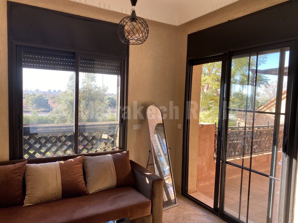 Bel appartement dans résidence sécurisée avec piscine, tout proche de Marrakech