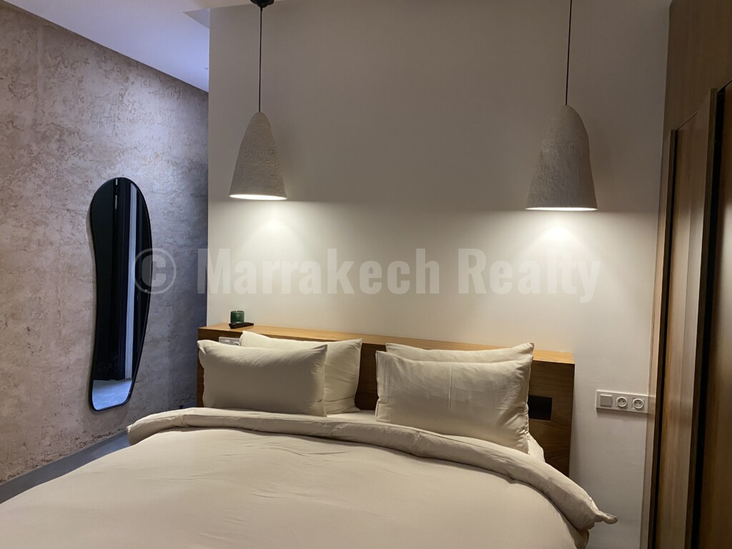 Jolie villa contemporaine de 300 m² habitable avec piscine et jardin de 1 000 m²