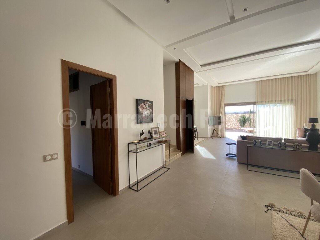 Villa contemporaine de 255 m² avec piscine, vue sur l’Atlas à 10 km du centre-ville de Marrakech
