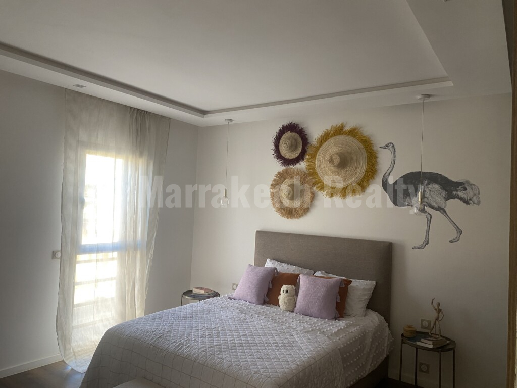 Villa contemporaine de 255 m² avec piscine, vue sur l’Atlas à 10 km du centre-ville de Marrakech