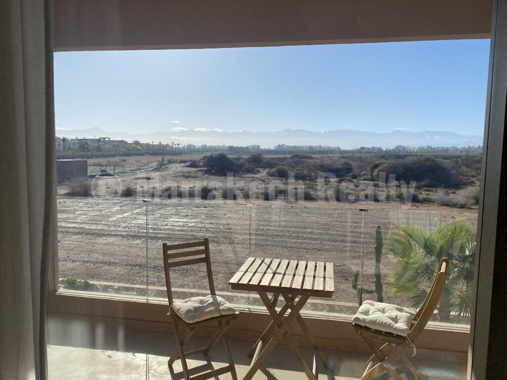 Villa contemporaine de 255 m² avec piscine, vue sur l’Atlas à 10 km du centre-ville de Marrakech
