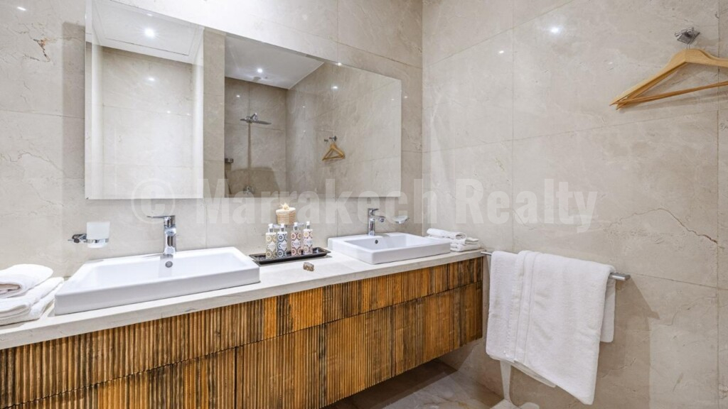 Magnificent single-storey villa, located less than 10 minutes from Marrakech, in a private residence