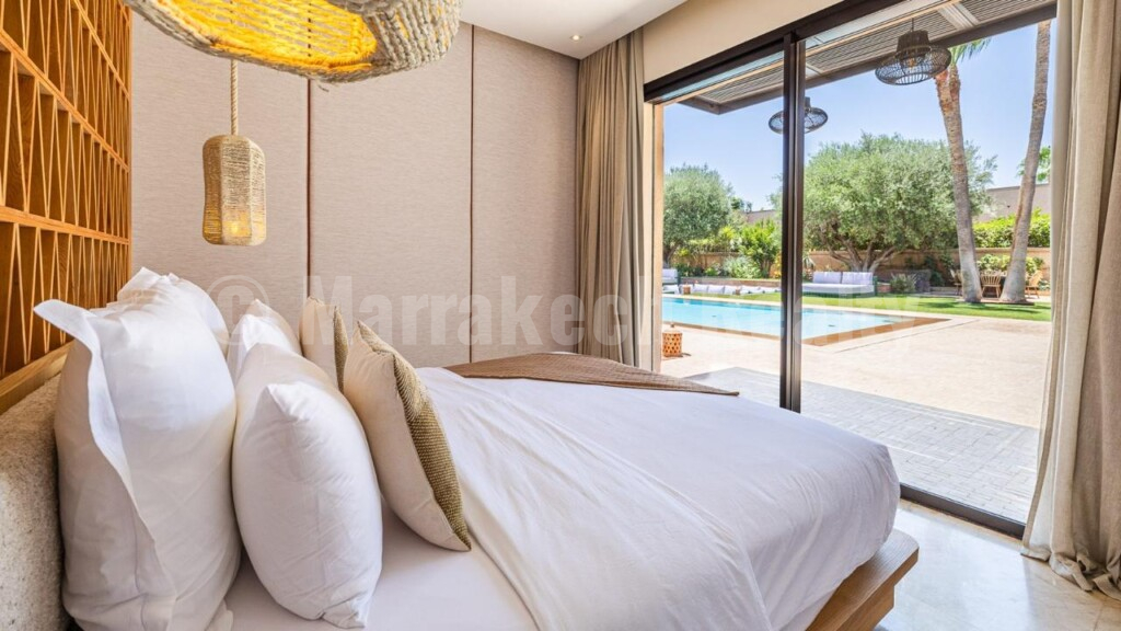Magnificent single-storey villa, located less than 10 minutes from Marrakech, in a private residence