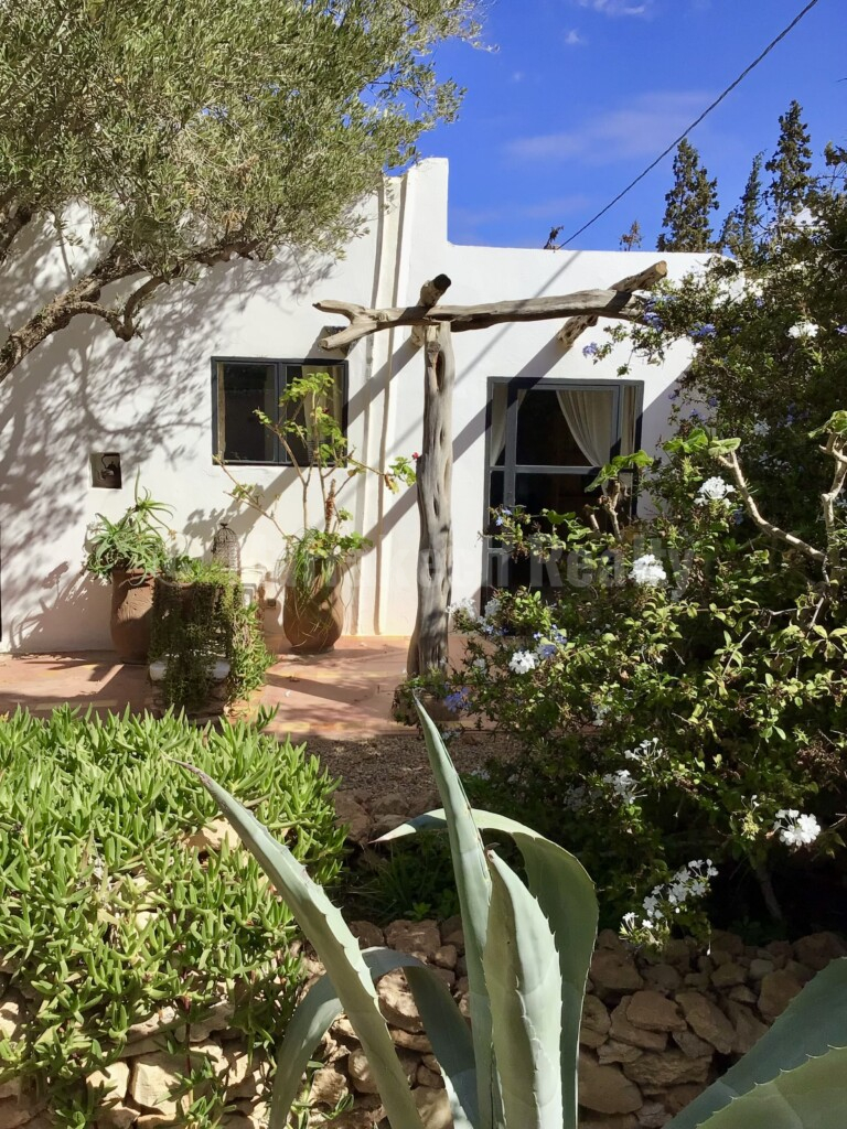 Superbe villa ferme de 5 chambres avec VNA et grande piscine