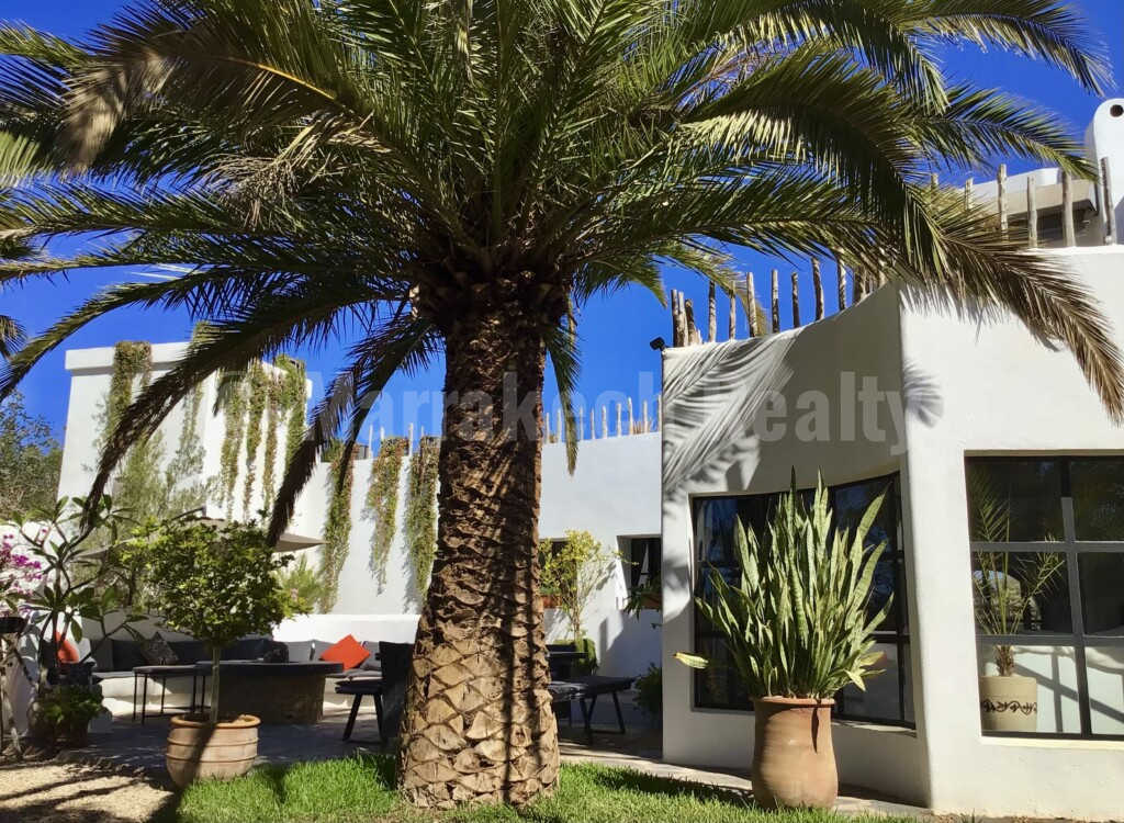 Superbe villa ferme de 5 chambres avec VNA et grande piscine