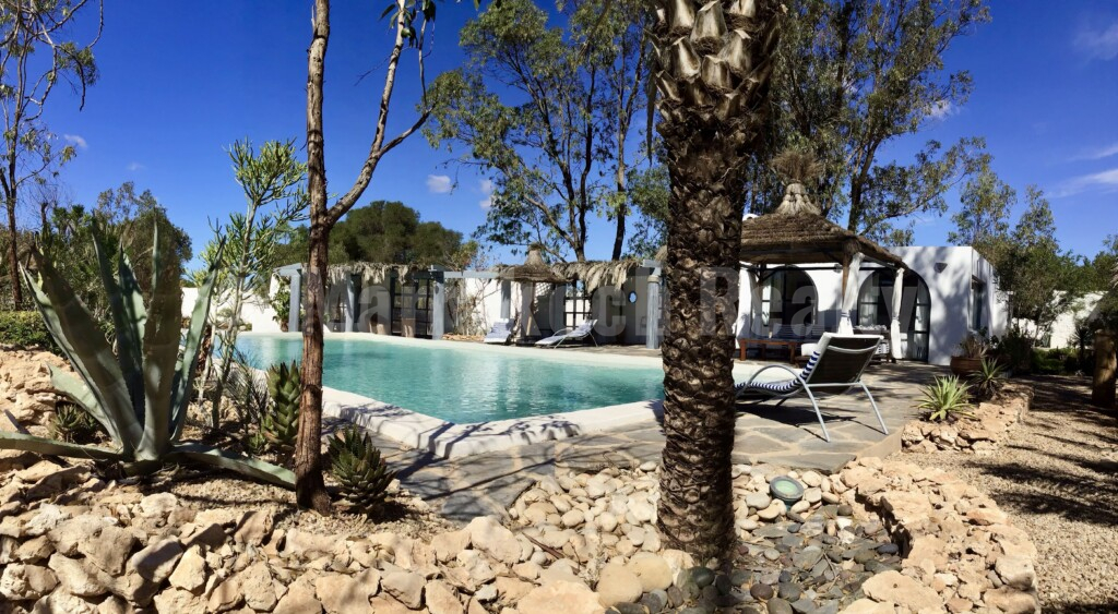 Superbe villa ferme de 5 chambres avec VNA et grande piscine