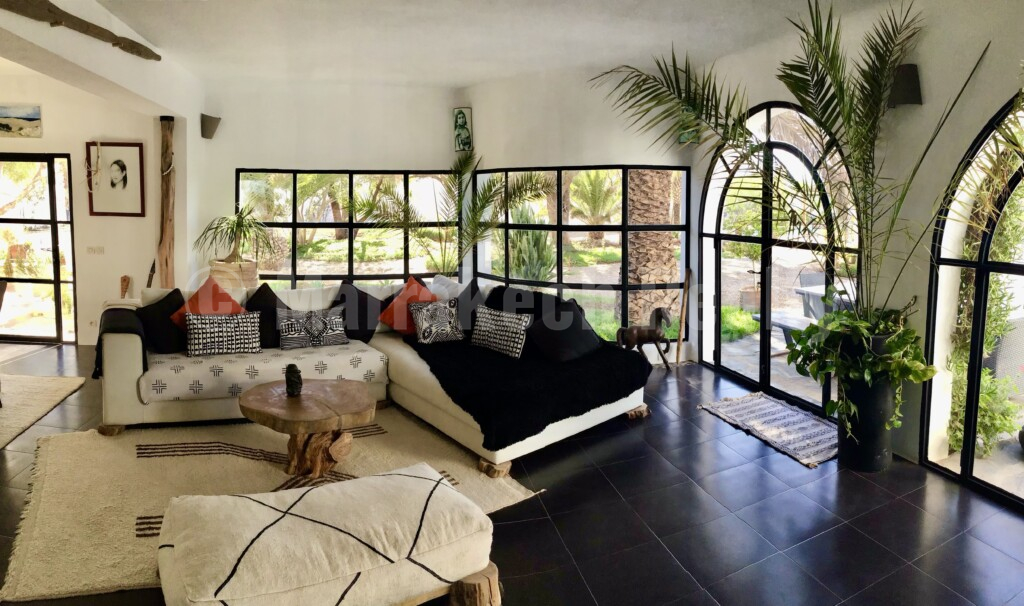 Superbe villa ferme de 5 chambres avec VNA et grande piscine