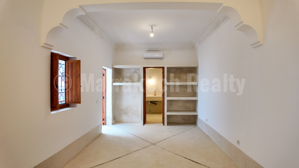 Riad with two swimming pools – 5 bedrooms – Guesthouse title and classification in progress