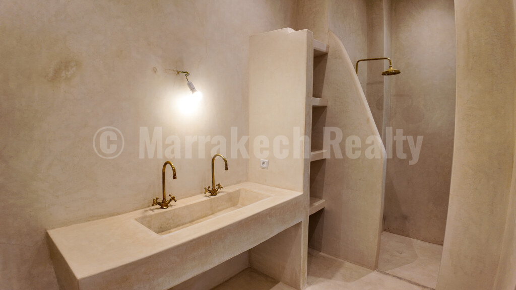 Riad with two swimming pools – 5 bedrooms – Guesthouse title and classification in progress