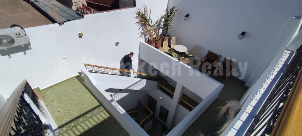 Airbnb three-bedroom riad with plunge pool and car access