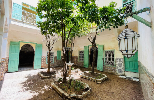 Sublime riad a rénover avec super emplacement