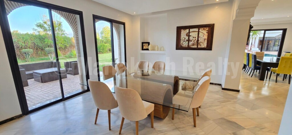 Magnificent luxury villa, located in Palmeraie in a secure residence.