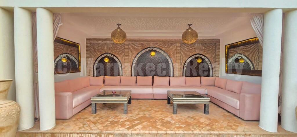 Magnificent luxury villa, located in Palmeraie in a secure residence.