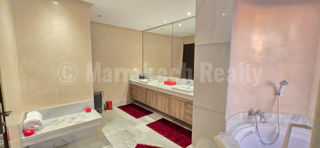 Magnificent luxury villa, located in Palmeraie in a secure residence.