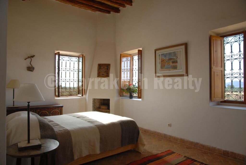 Eco-Lodge kasbah guest house on two hectares