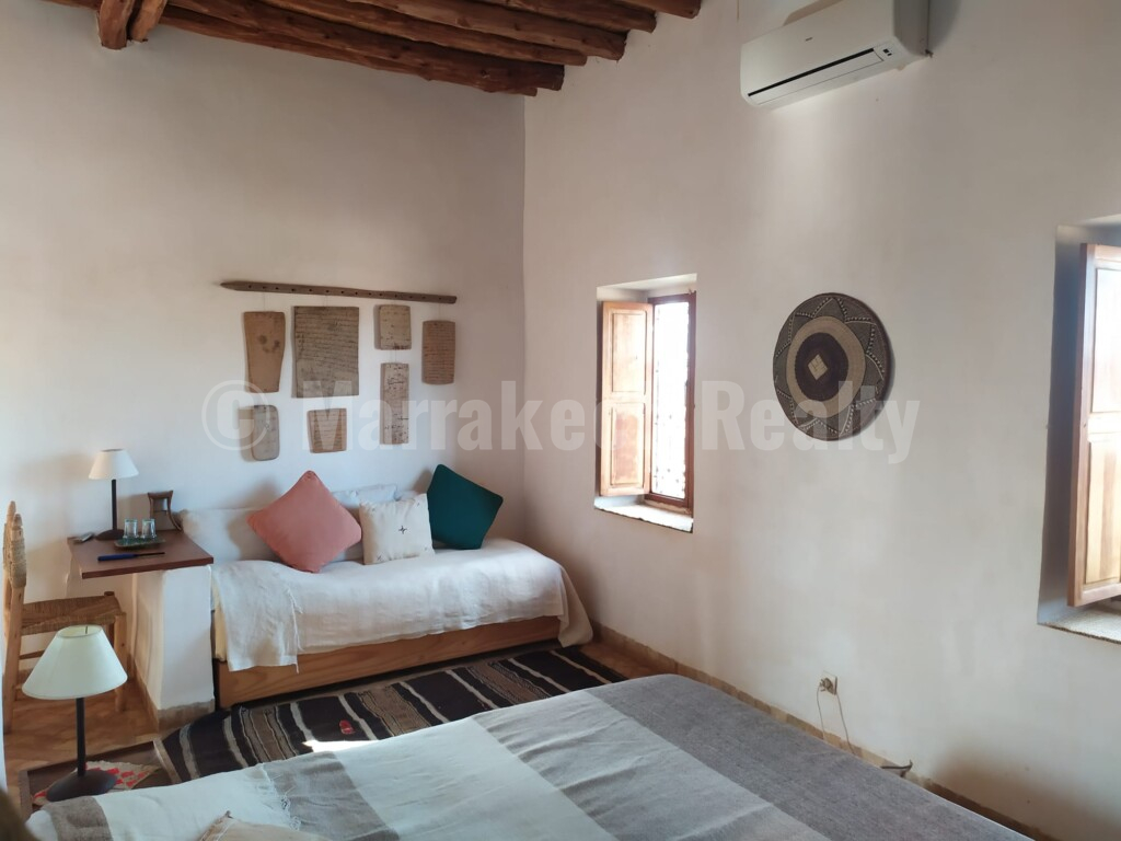 Eco-Lodge kasbah guest house on two hectares