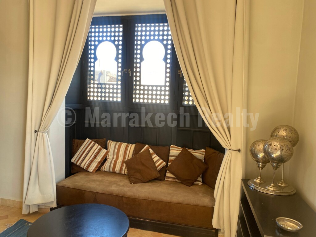 A saisir, villa de 3 chambres , grand jardin et piscine dans résidence sécurisée