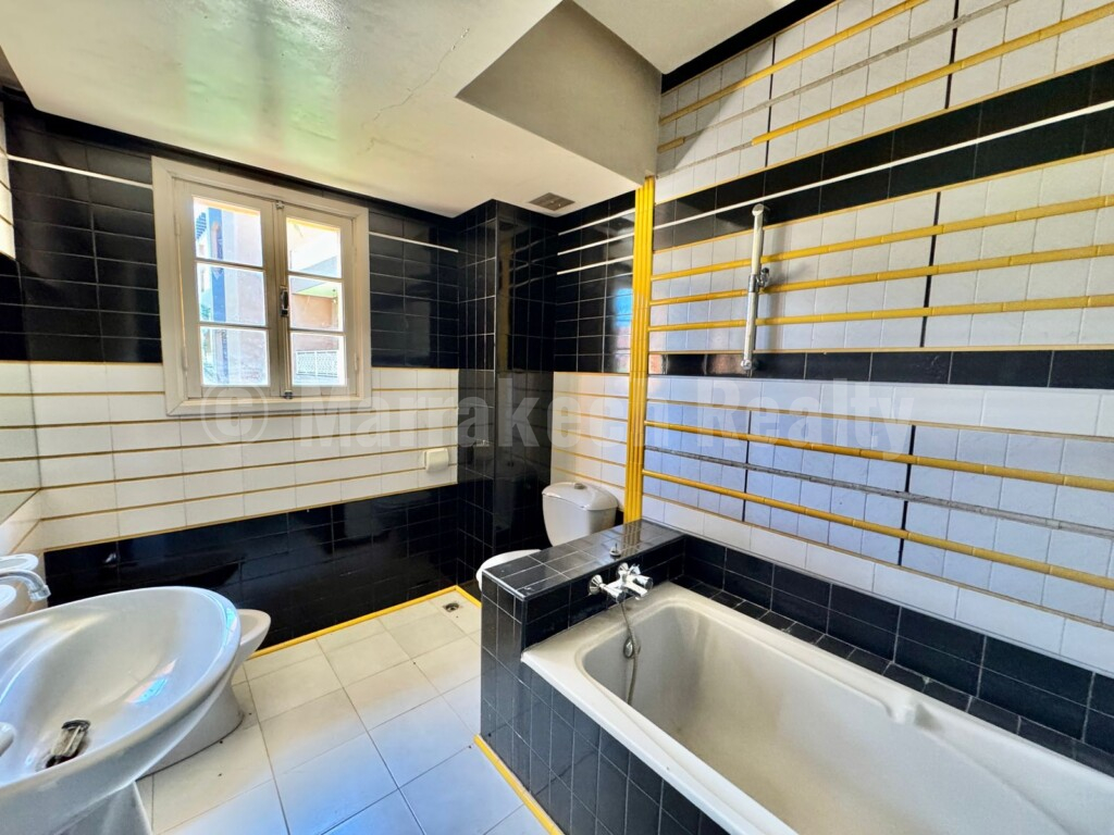 Villa à vendre à usage commerciale ou habitation